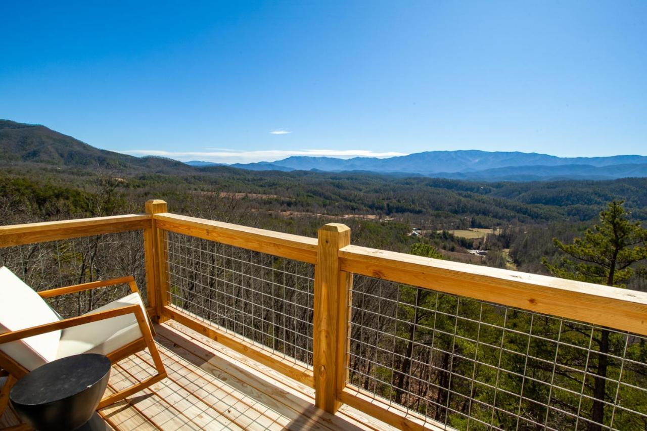 3 Pines Lodges Luxury Mountain View Hot Tub Сивиървил Екстериор снимка